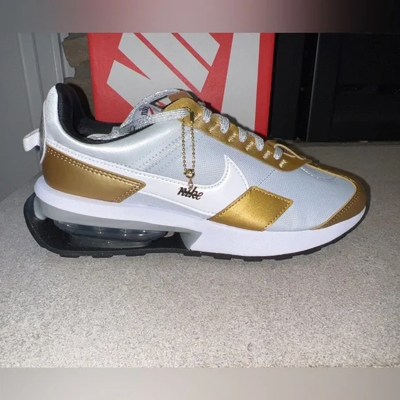 NIB Women’s Nike Air Max Pre-Day SE Pure Platinum/ White Size 7 - Picture 2 of 14